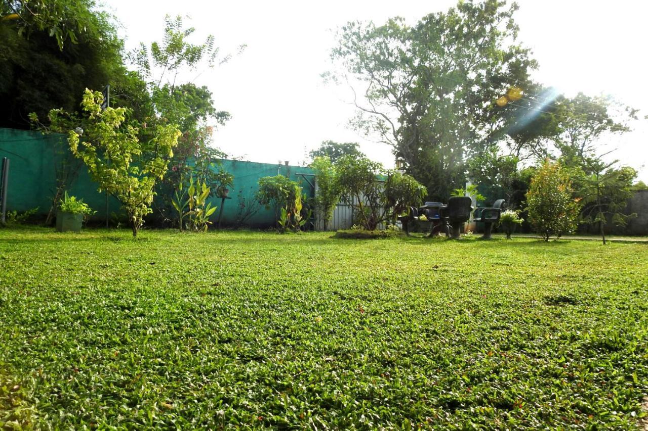 Hotel Nimjaya Udawalawe Luaran gambar